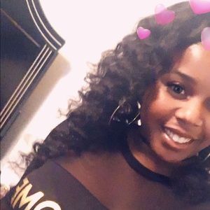 Meet your Posher, Janee